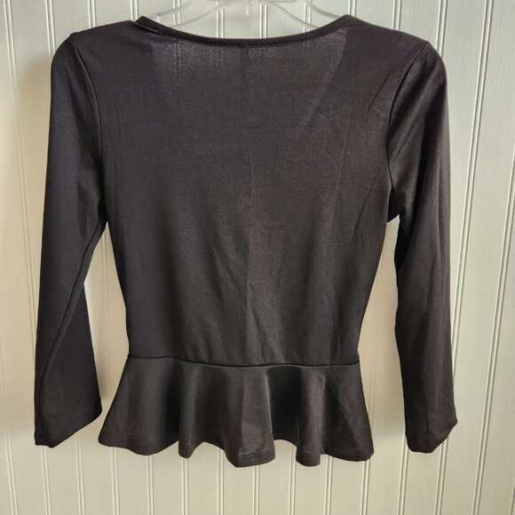 d.n.a couture Black Long Sleeve Front scrunch  & Ruffle Hem Blouse Small - Picture 3 of 6